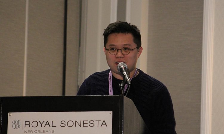 Liang He giving talk at UIST'19 on Ondule